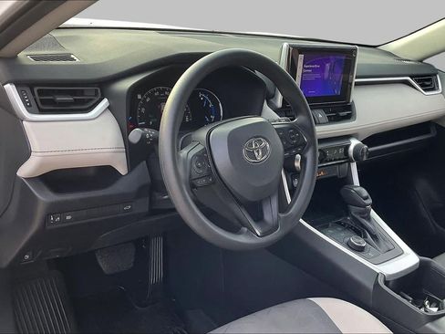 Used 2024 Toyota RAV4 XLE w/ Convenience Package AWD/4WD image 18