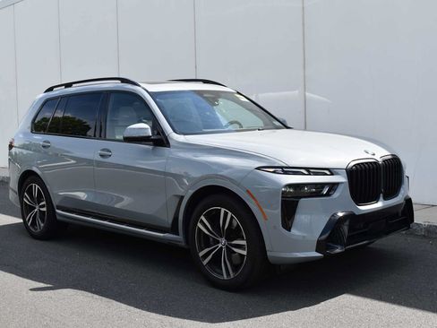 Certified 2024 BMW X7 xDrive40i w/ Executive Package AWD/4WD image 1