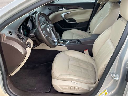 Used 2011 Buick Regal CXL w/ RL2 Preferred Equipment Group image 11