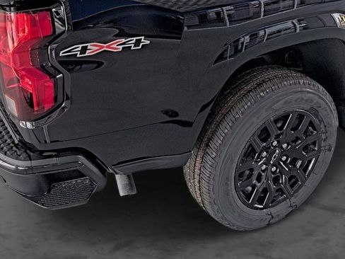 New 2026 Chevrolet Colorado W/T w/ WT Custom Package AWD/4WD image 13