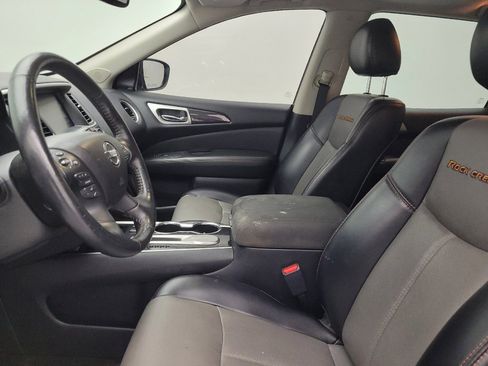 Used 2020 Nissan Pathfinder SL FWD image 17