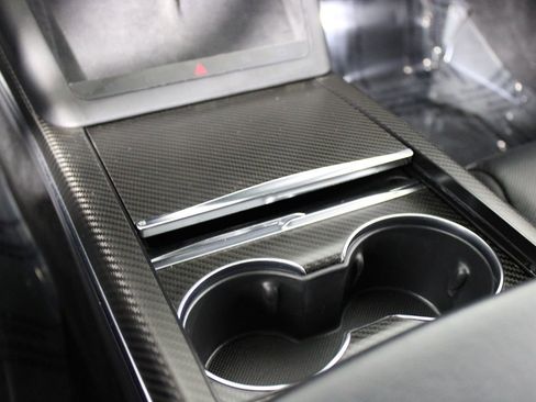 Used 2021 Tesla Model S Plaid image 17