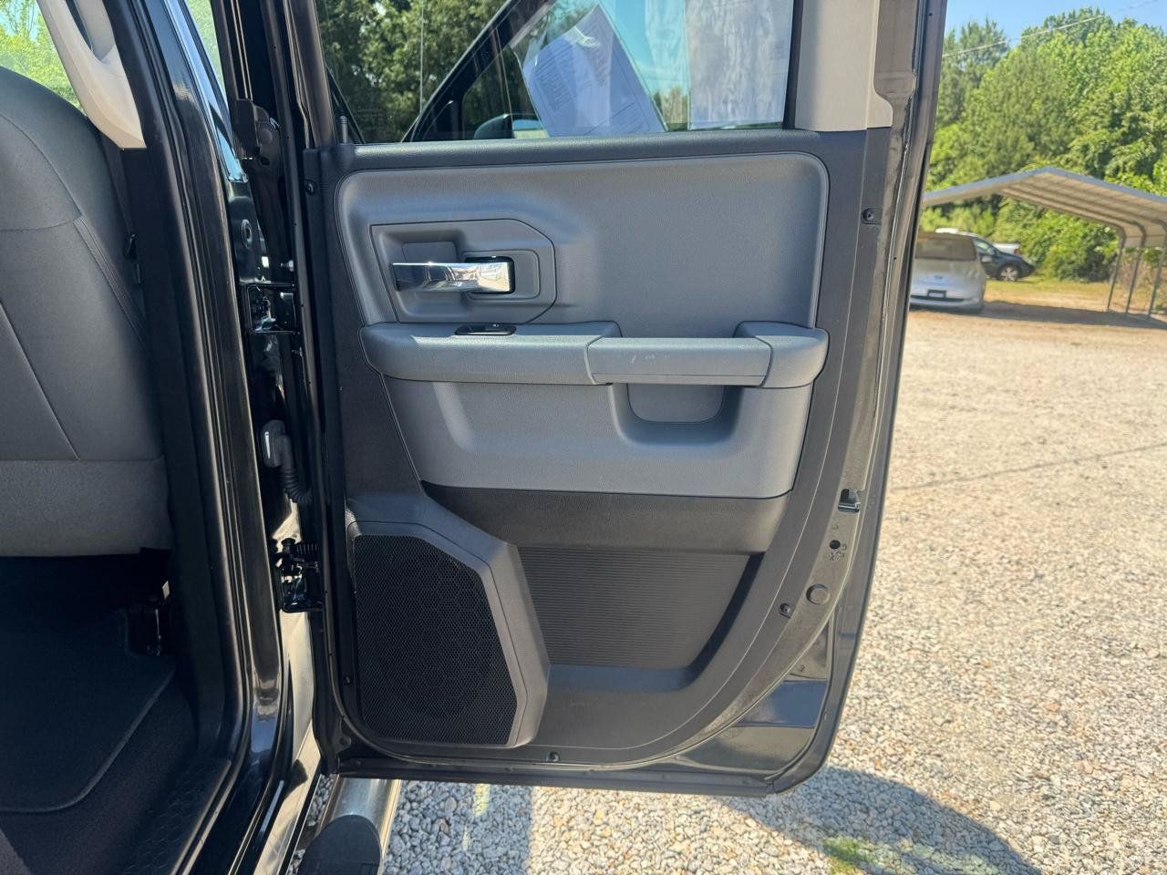 Used 2017 RAM 1500 Classic SLT RWD image 26