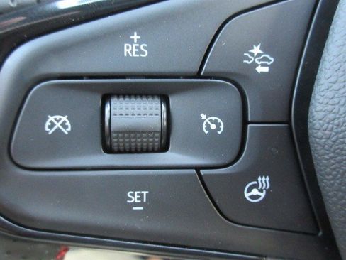 New 2026 Chevrolet Trax RS image 21