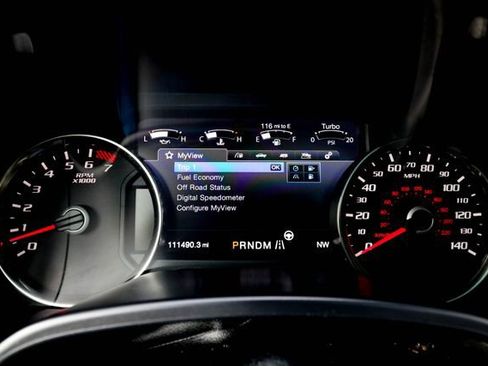 Used 2017 Ford F150 Raptor w/ Equipment Group 802A Luxury image 4