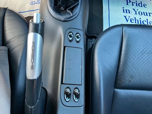 Used 2001 Porsche Boxster Base image 21