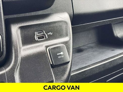 Used 2025 RAM ProMaster 2500 w/ U-Haul Equipment Group FWD image 18