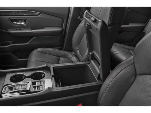 Used 2025 Honda Pilot Black Edition image 14