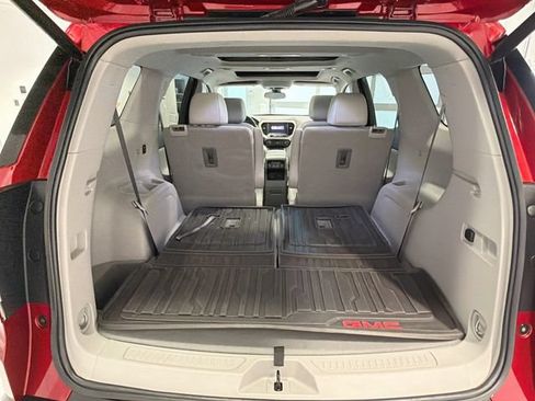 Certified 2023 GMC Acadia SLT w/ Preferred Package AWD/4WD image 24