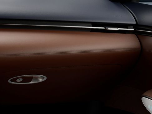 Certified 2026 Genesis GV70 2.5T Advanced AWD/4WD image 25
