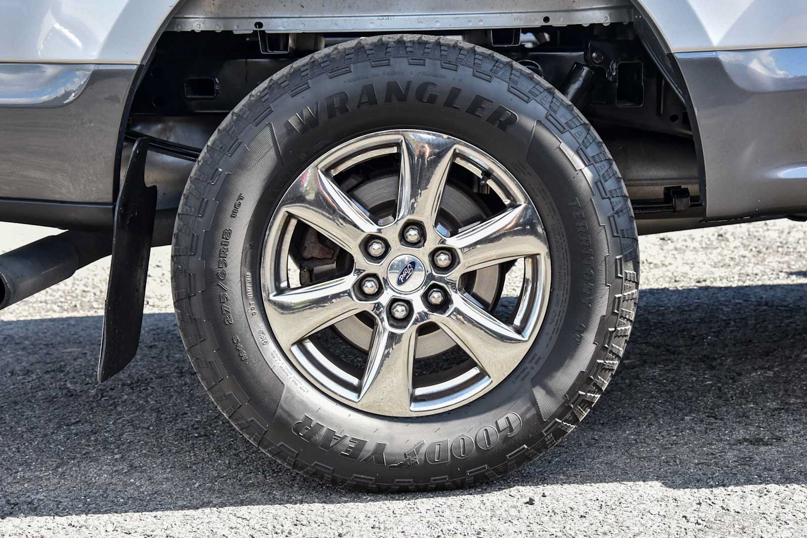 Used 2020 Ford F150 XLT w/ Equipment Group 302A Luxury AWD/4WD image 12