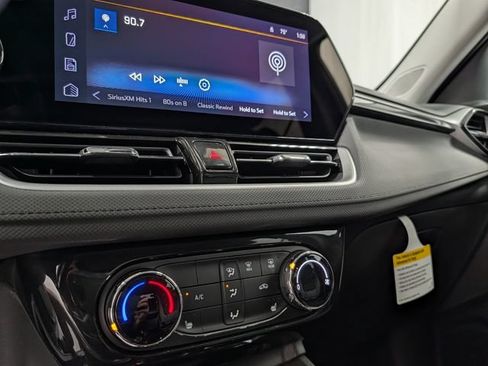 New 2026 Chevrolet TrailBlazer LT w/ Midnight Edition FWD image 22