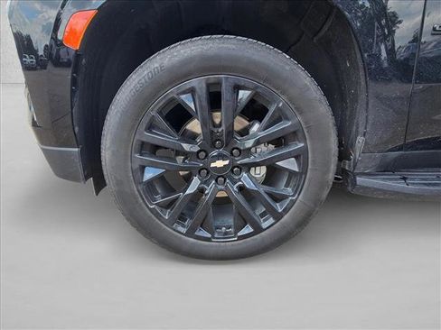 Used 2024 Chevrolet Suburban LS w/ Driver Alert Package RWD image 10