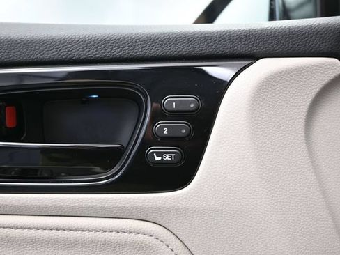 Used 2025 Honda Odyssey Elite image 20