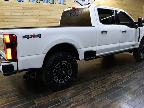 Used 2024 Ford F250 Platinum image 5