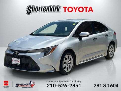 Used 2022 Toyota Corolla LE FWD image 1