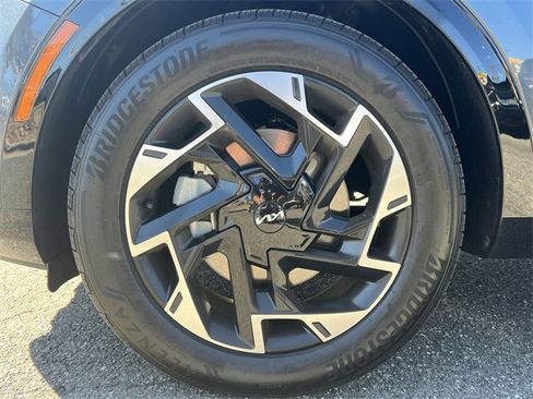 Certified 2023 Kia Sportage SX image 10