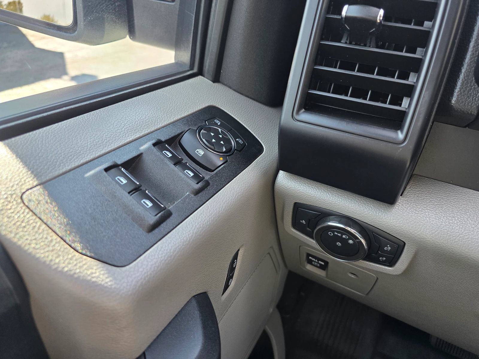 Used 2020 Ford F150 XL w/ XL Power Equipment Group AWD/4WD image 19