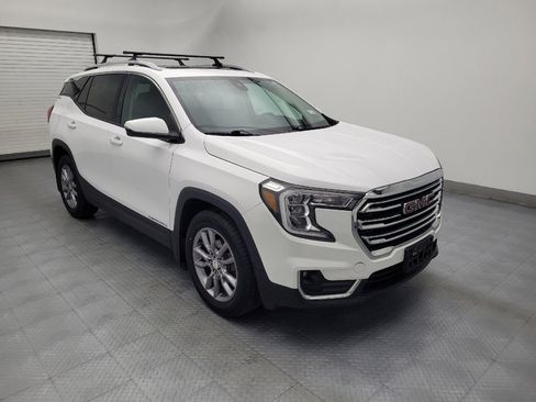 Used 2022 GMC Terrain SLT image 13