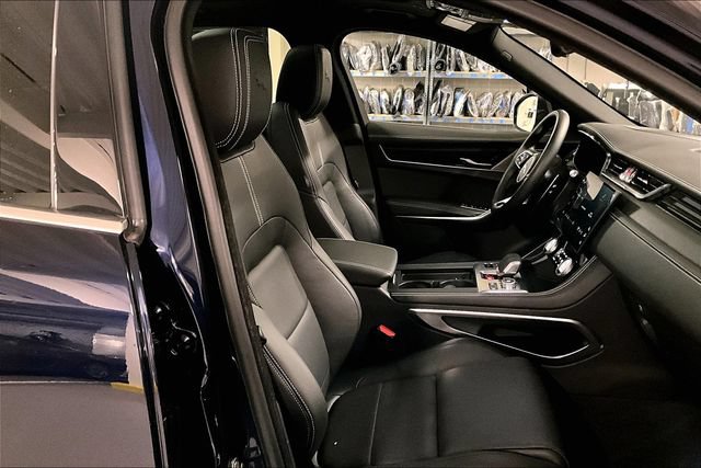 Certified 2025 Jaguar F-PACE R-Dynamic S AWD/4WD image 6