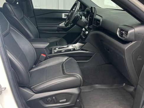 Used 2022 Ford Explorer ST w/ Equipment Group 401A AWD/4WD image 4