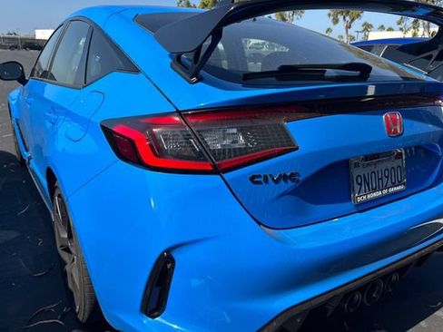 Used 2024 Honda Civic Type R image 6