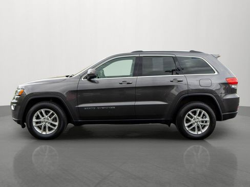 Used 2017 Jeep Grand Cherokee Laredo w/ Quick Order Package 23E AWD/4WD image 4