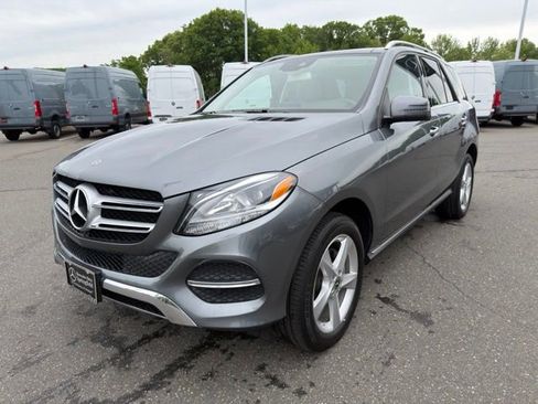 Used 2018 Mercedes-Benz GLE 350 4MATIC image 3