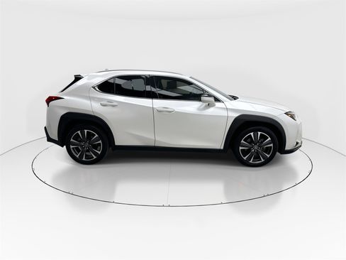 Used 2019 Lexus UX 200 w/ Premium Package image 9