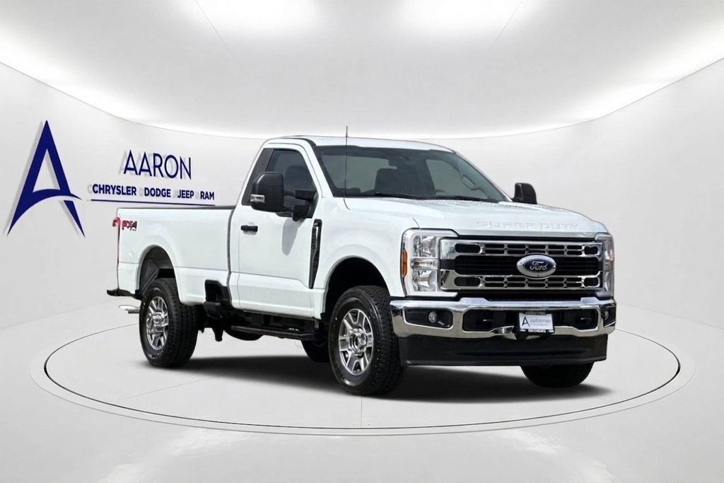 Used 2025 Ford F350 XLT w/ 360-Degree Camera Package AWD/4WD image 8