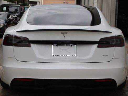 Used 2021 Tesla Model S Plaid image 11