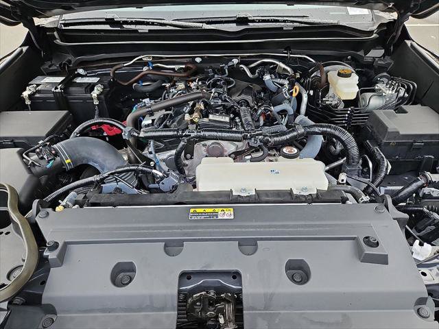 Used 2024 Toyota Tacoma TRD Sport w/ TRD Sport Upgrade Package AWD/4WD image 30