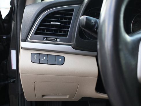 Used 2018 Hyundai Elantra Value Edition image 10