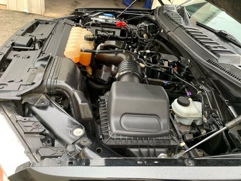 Used 2018 Ford F150 XLT w/ Equipment Group 302A Luxury AWD/4WD image 43