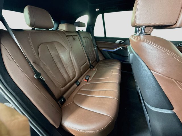 Used 2020 BMW X5 sDrive40i w/ Luxury Seating Package RWD image 26