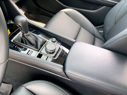 Certified 2025 MAZDA MAZDA3 s image 17