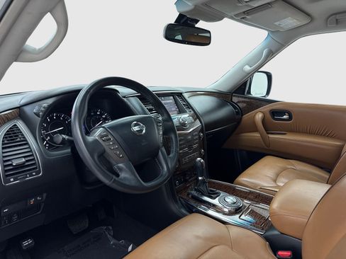 Used 2017 Nissan Armada Platinum w/ Interior Lighting Package RWD image 18