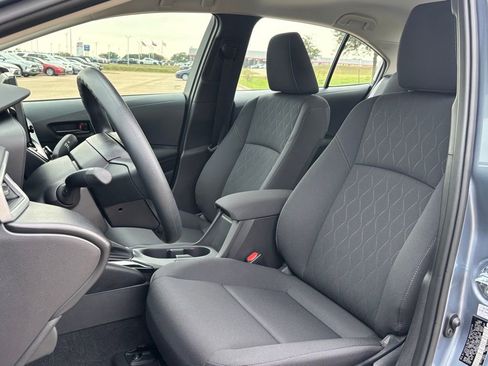 Used 2026 Toyota Corolla LE image 10