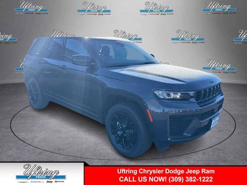 New 2026 Jeep Grand Cherokee Altitude AWD/4WD image 1