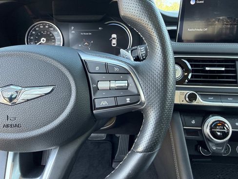 Used 2022 Genesis G70 2.0T w/ Prestige Package image 28