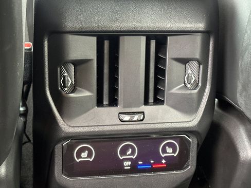 Used 2025 BMW X3 xDrive30i w/ Premium Package image 16