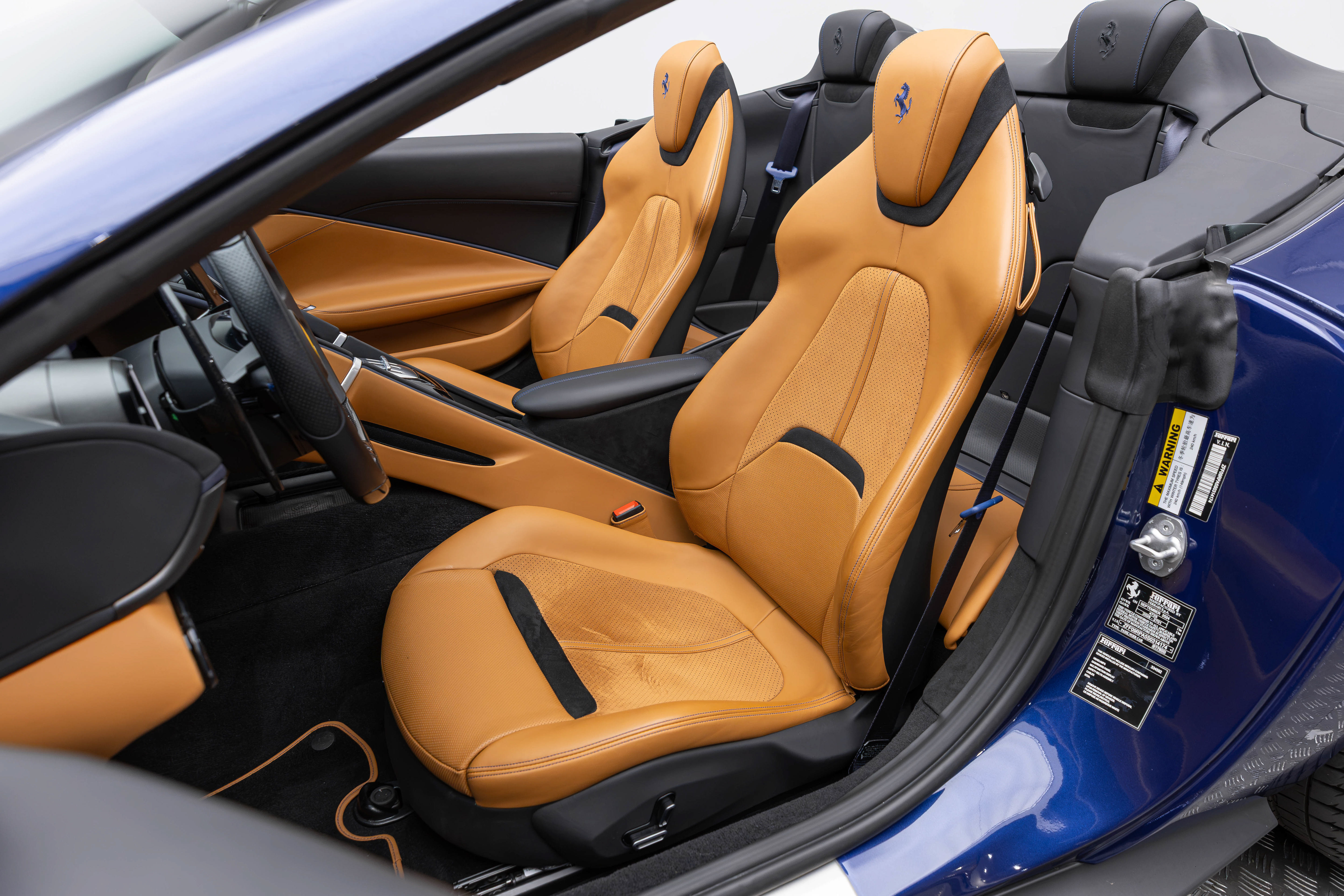 Used 2025 Ferrari Roma Spider RWD image 49