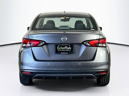 Used 2025 Nissan Versa SV FWD image 7