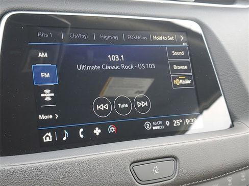 Certified 2023 Cadillac XT4 Premium Luxury w/ Cold Weather Package image 21