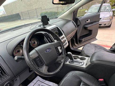 Used 2010 Ford Edge SEL FWD image 13