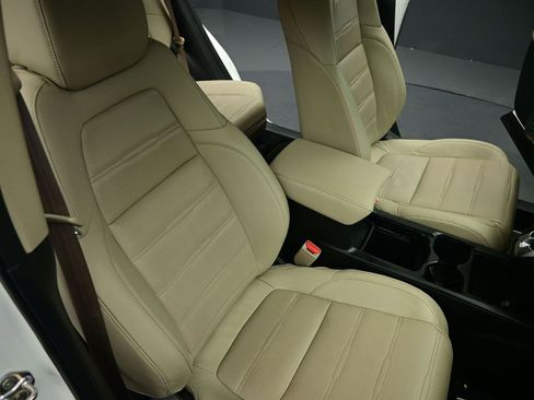 Used 2019 Honda CR-V Touring image 28