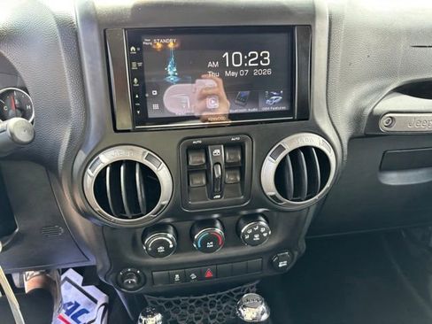 Used 2013 Jeep Wrangler Unlimited Sport AWD/4WD image 30