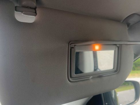 Used 2019 Nissan Pathfinder SL FWD image 29