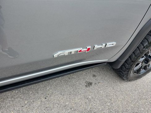 Certified 2025 GMC Sierra 2500 AT4 w/ AT4 Premium Plus Package AWD/4WD image 7