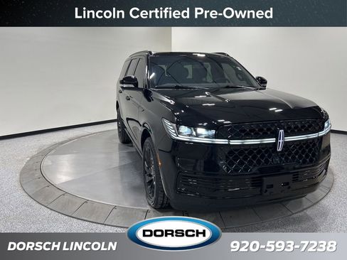 Certified 2025 Lincoln Navigator Reserve w/ Jet Appearance Package AWD/4WD image 4